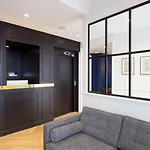 Hotel Rendez-vous Batignolles 3*