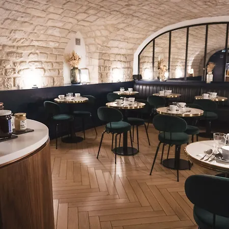 Rendez-vous Batignolles فندق 3*