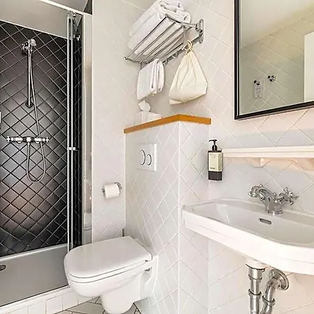 Rendez-vous Batignolles Hotel
