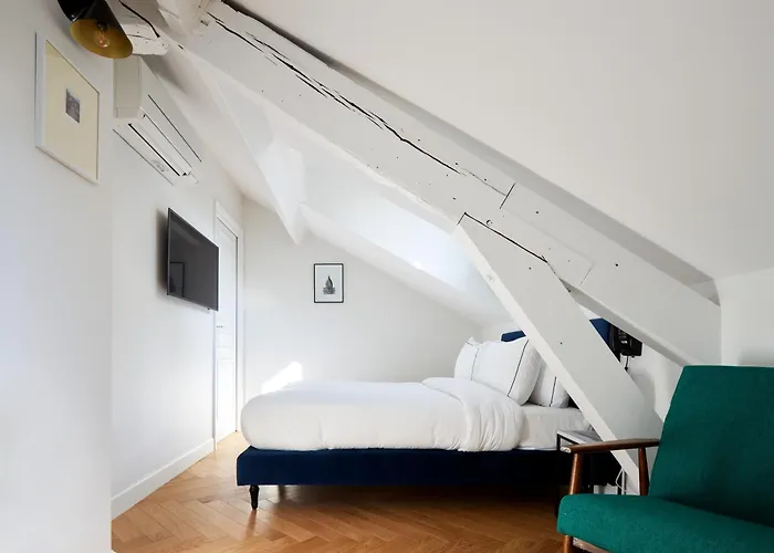 Rendez-vous Batignolles 3* Paris